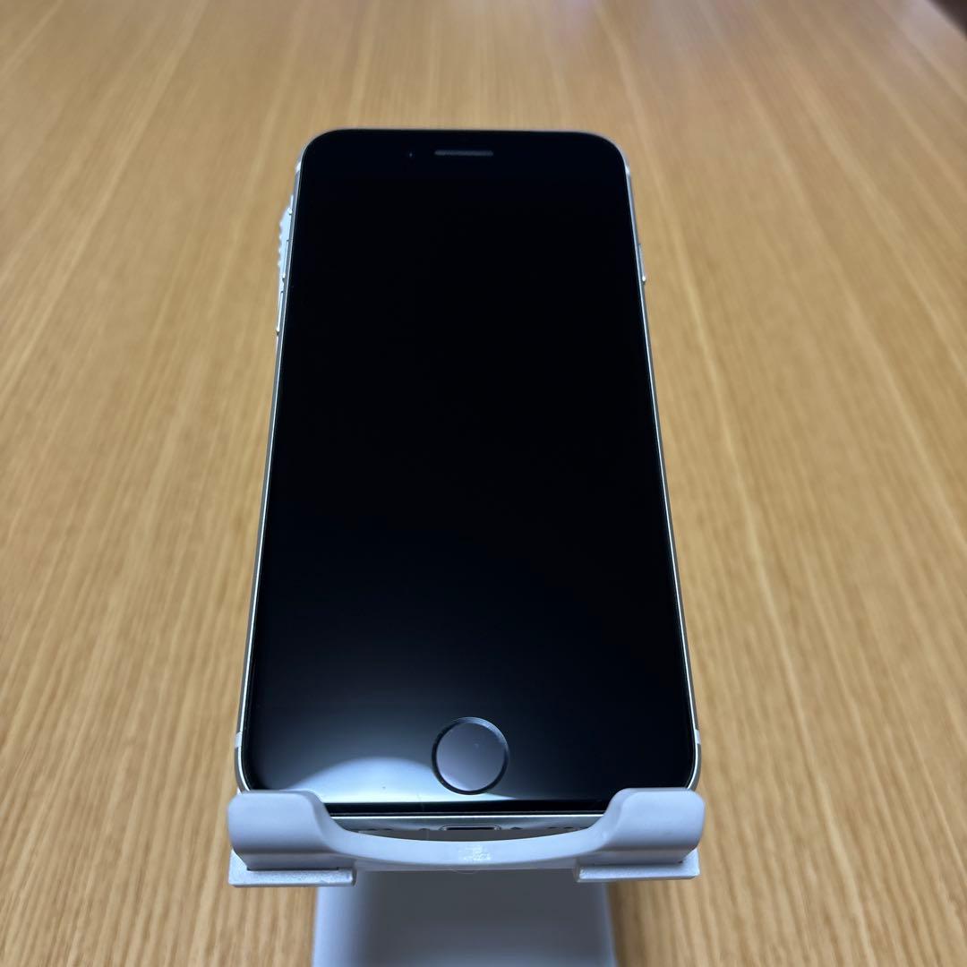 iPhoneSE（第2世代）128GB バッテリー最大容量95% ホワイト