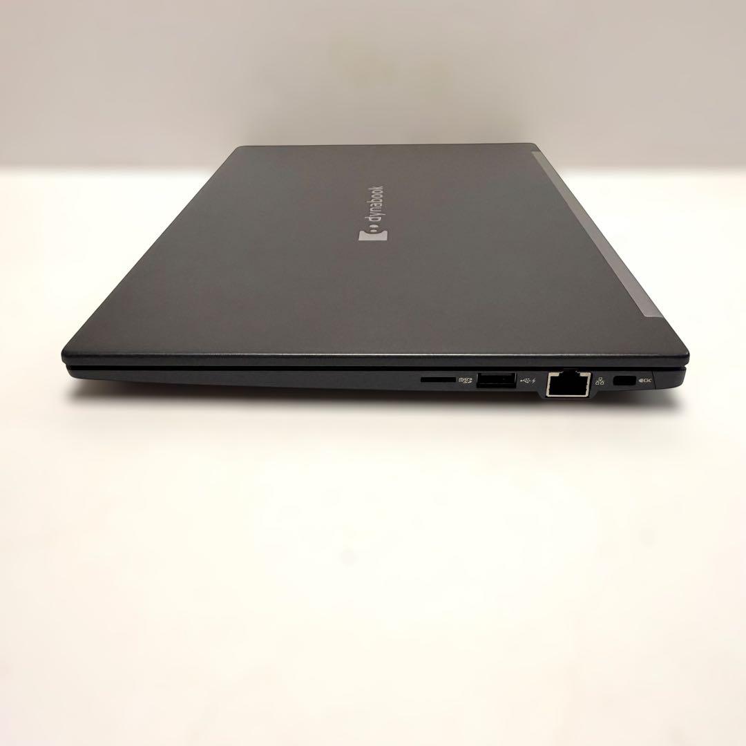 美品 dynabook G83/KW 2023年製 バッテリー最大容量90%