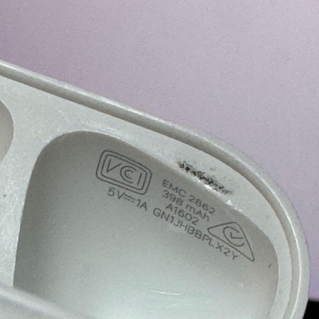 Apple AirPods 第2世代 A1602 通電確認済 イヤホン ➕ケース
