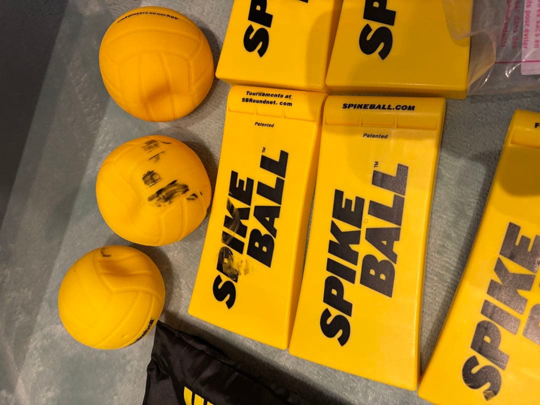 Spikeball スパイクボールセット 公園　外遊び