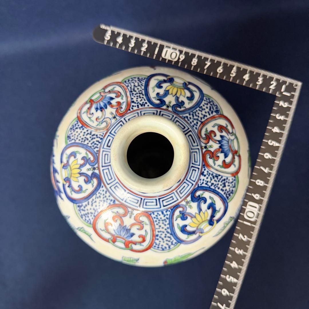 孔雀紋斗彩壺 花器 花瓶 大清雍正年製 時代 古玩 当時物 旧家 蔵出 骨董品