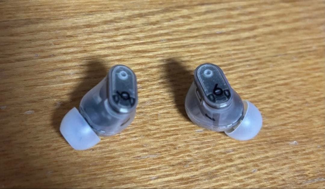 Beats Studio Buds+ トランスペアレント