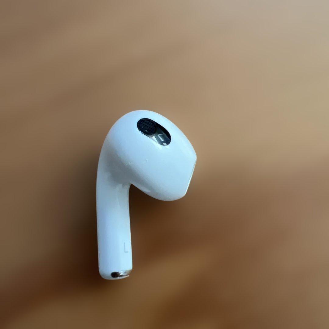 ［AirPods］Apple ワイヤレスイヤホン　第3世代