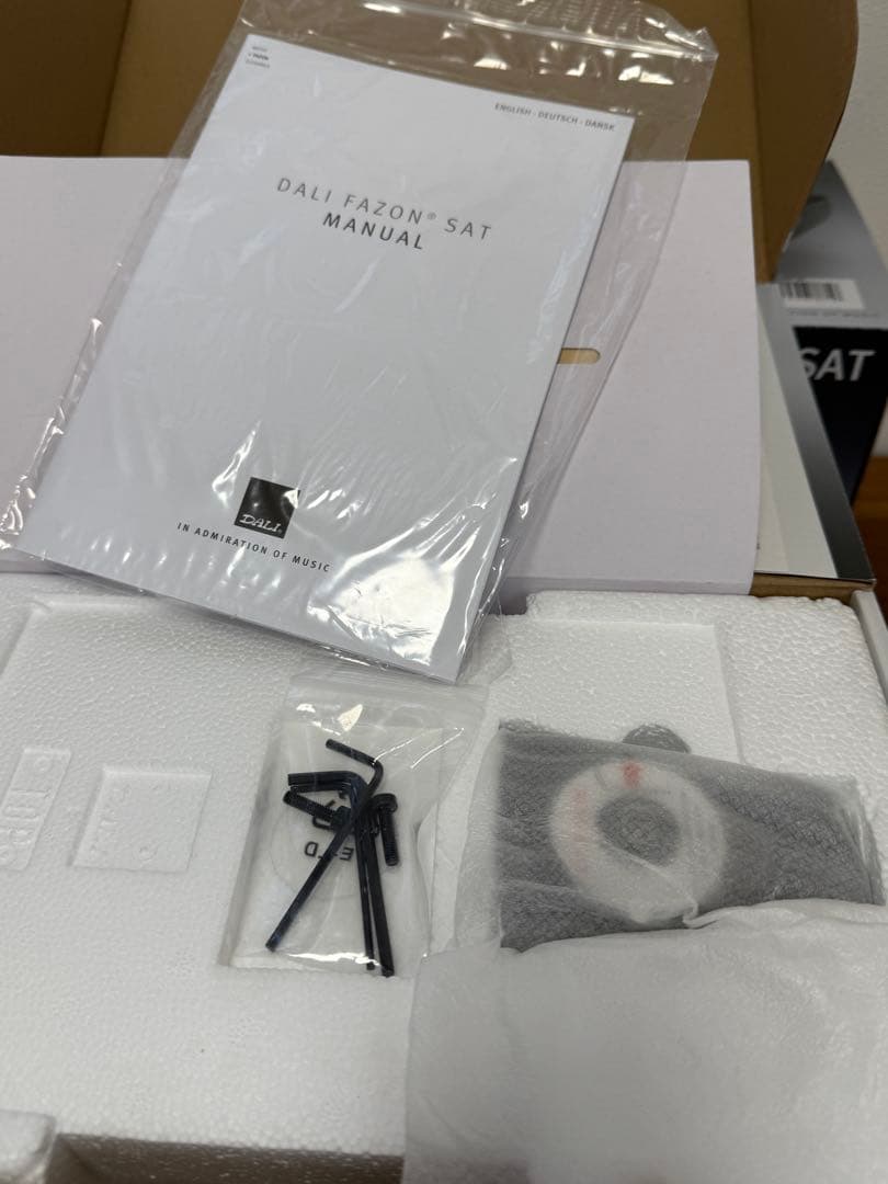【半額以下】DALI FAZON SATスピーカーブラック２本セット