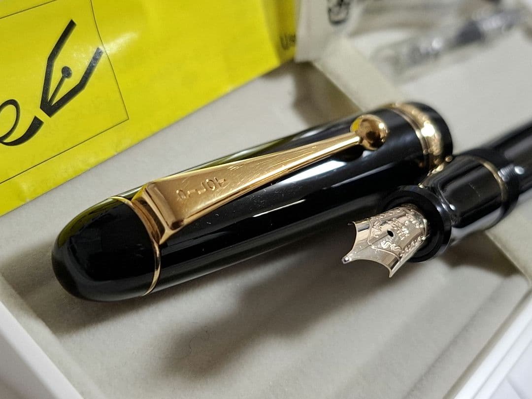 超美品　PILOT　Custom74　万年筆　中字　パイロット　カスタム74