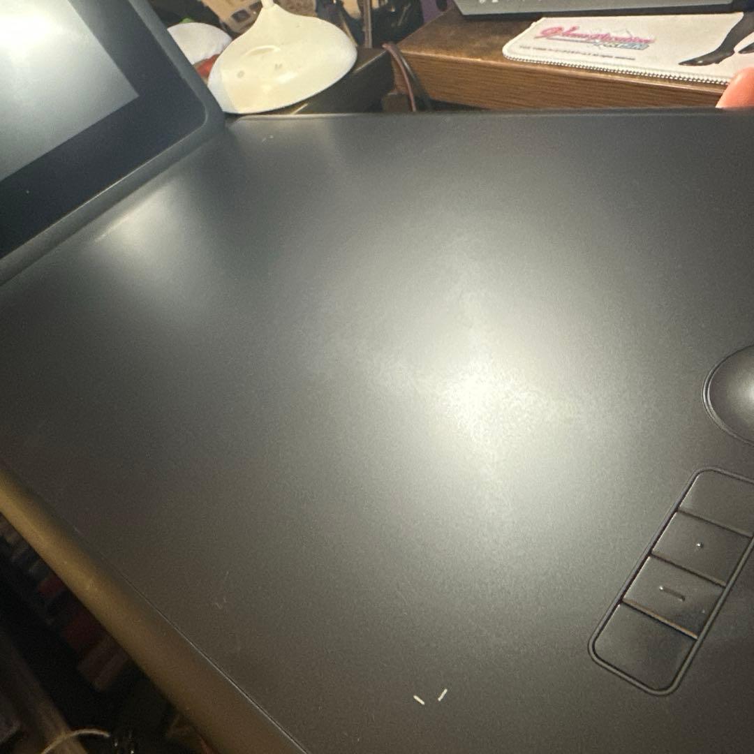 超美品Wacom Intuos Pro Lサイズ ペンタブレット