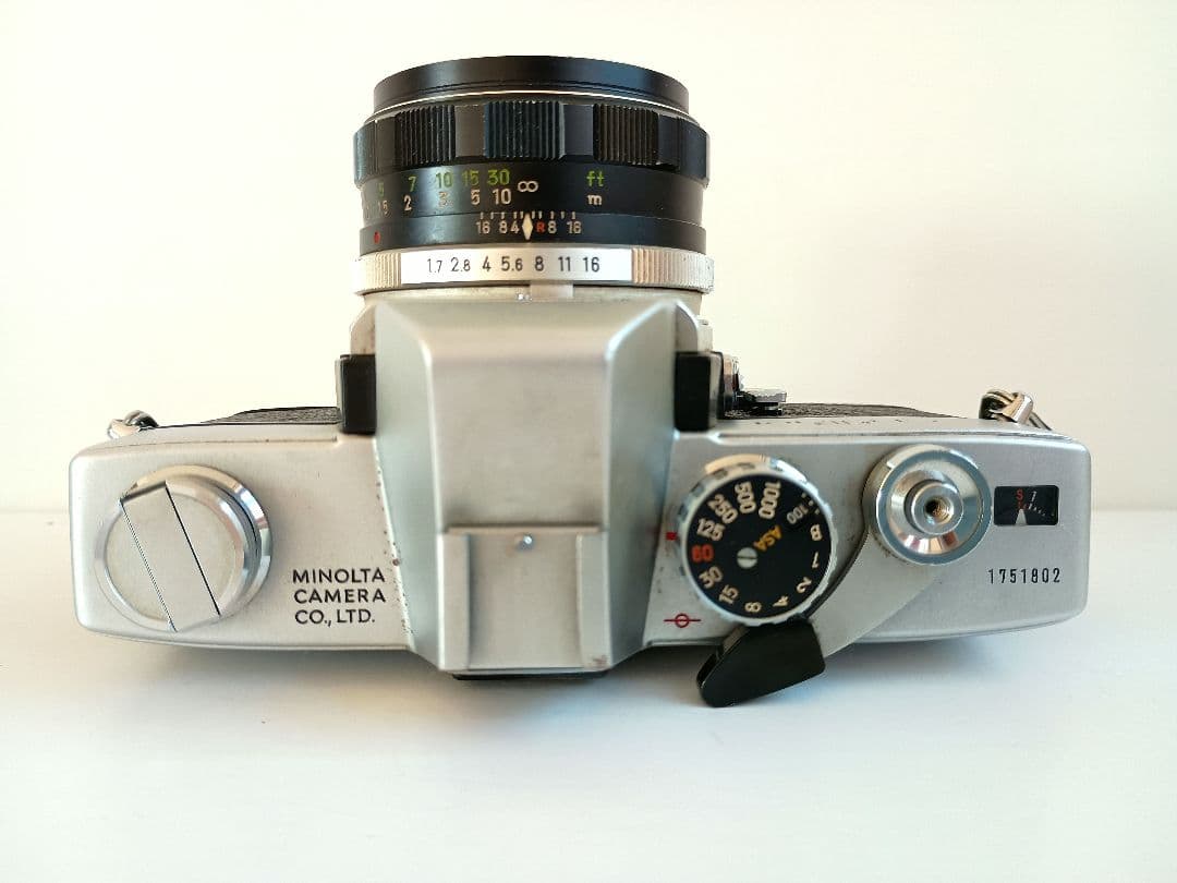 181【匿名配送】ミノルタ SRT 101 一眼レフ フィルムカメラ 露出計OK