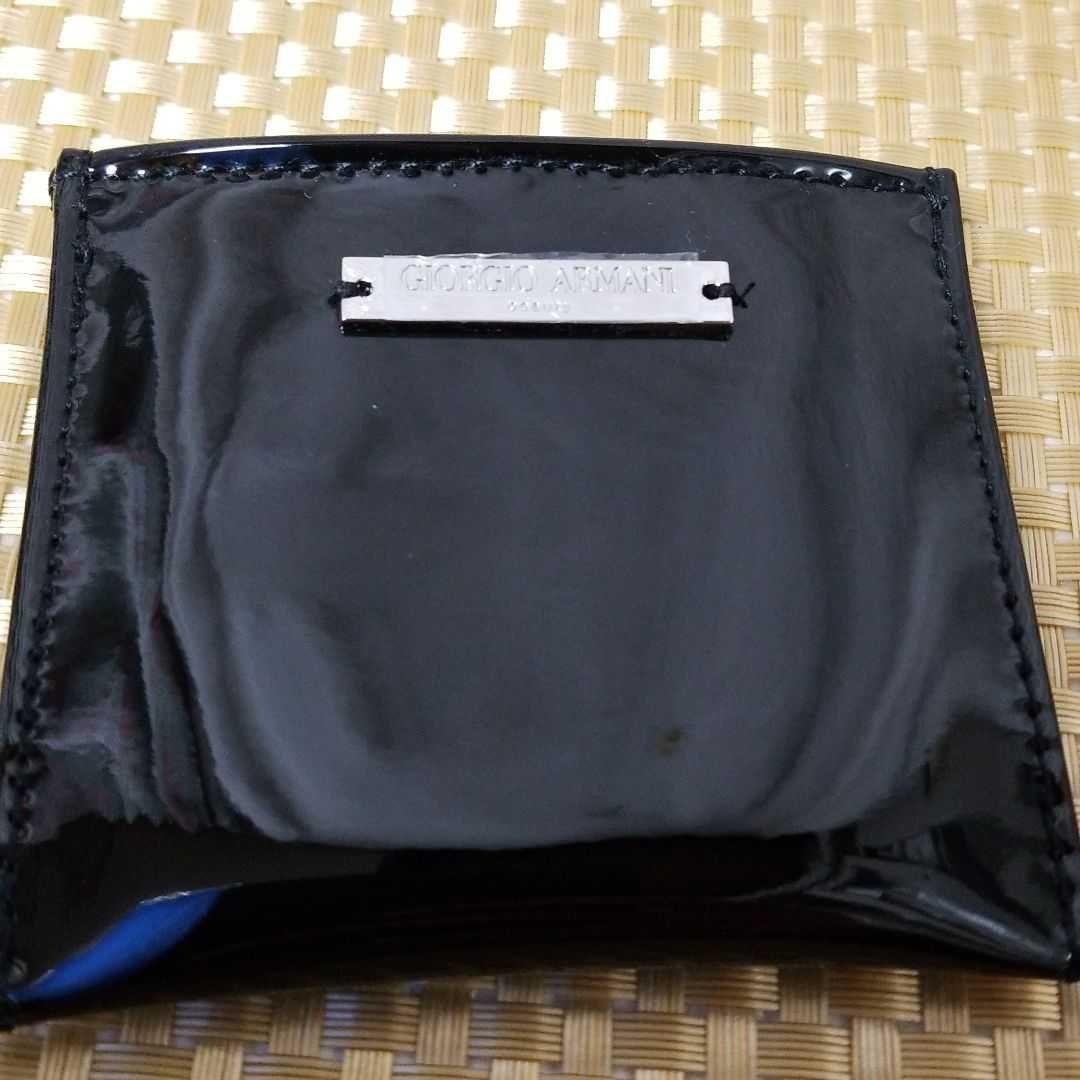 アルマーニ ビューティー　ノベルティ　「ケースカバー付き　コンパクトミラー」