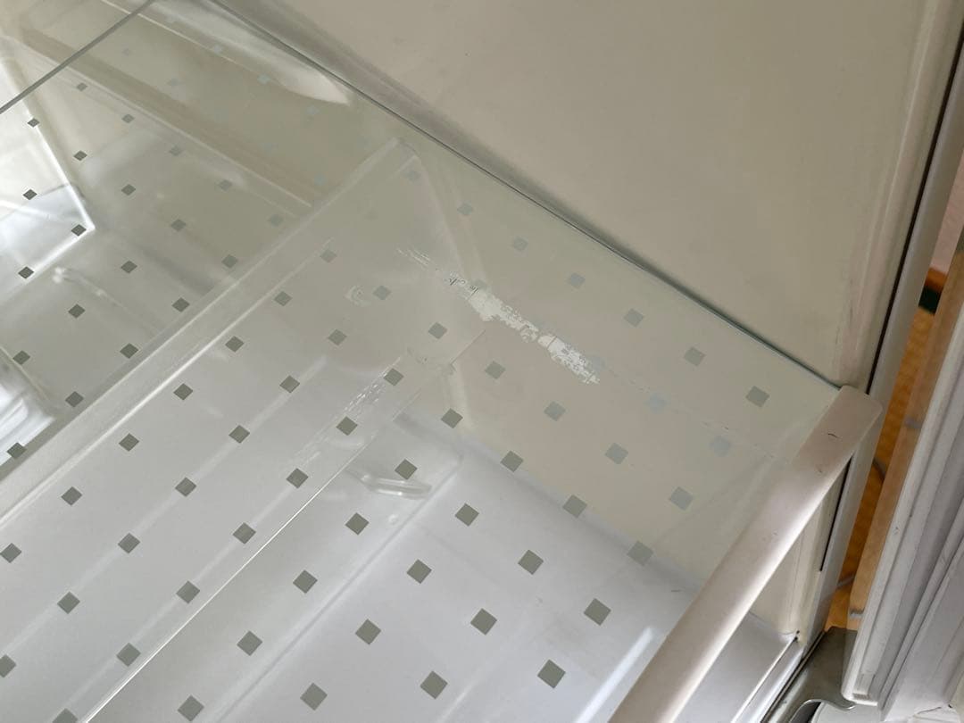 レトロスタイルのホワイト冷蔵庫、ナショナル製のWILL FRIDGEです！