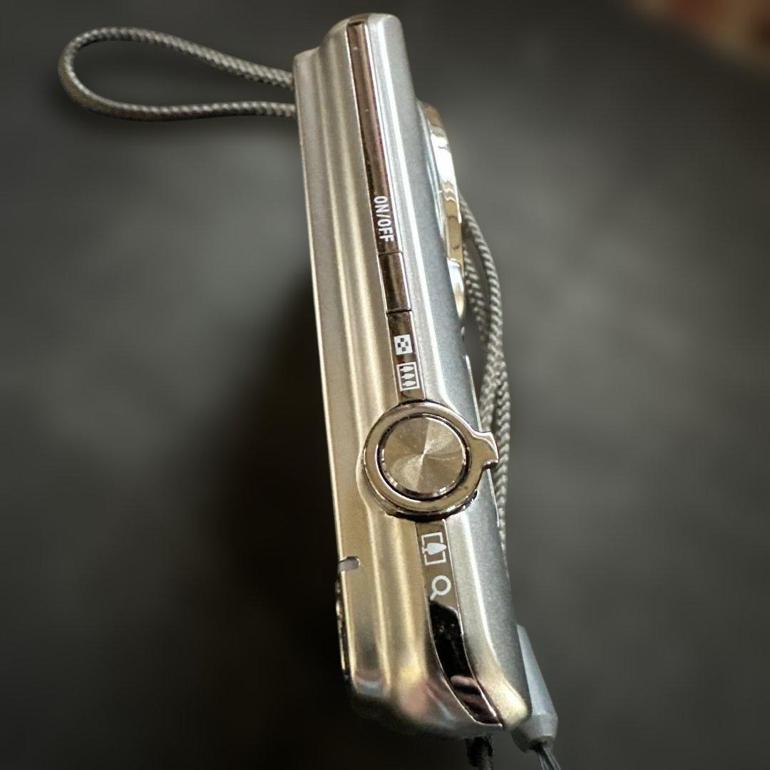 CASIO EXILIM EX-ZS20 デジタルカメラ