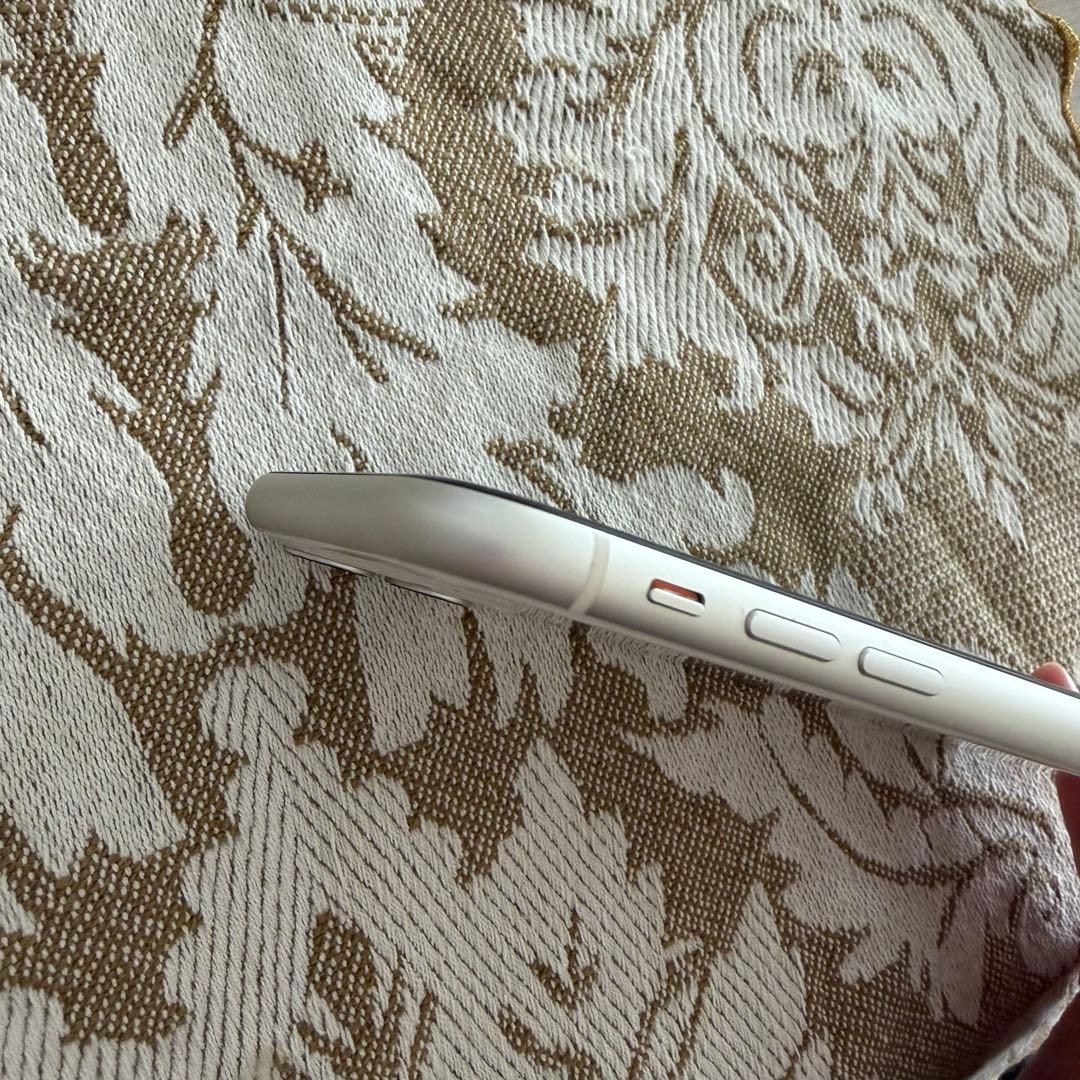 iPhone11 本体 ホワイト 128GB SIMフリー
