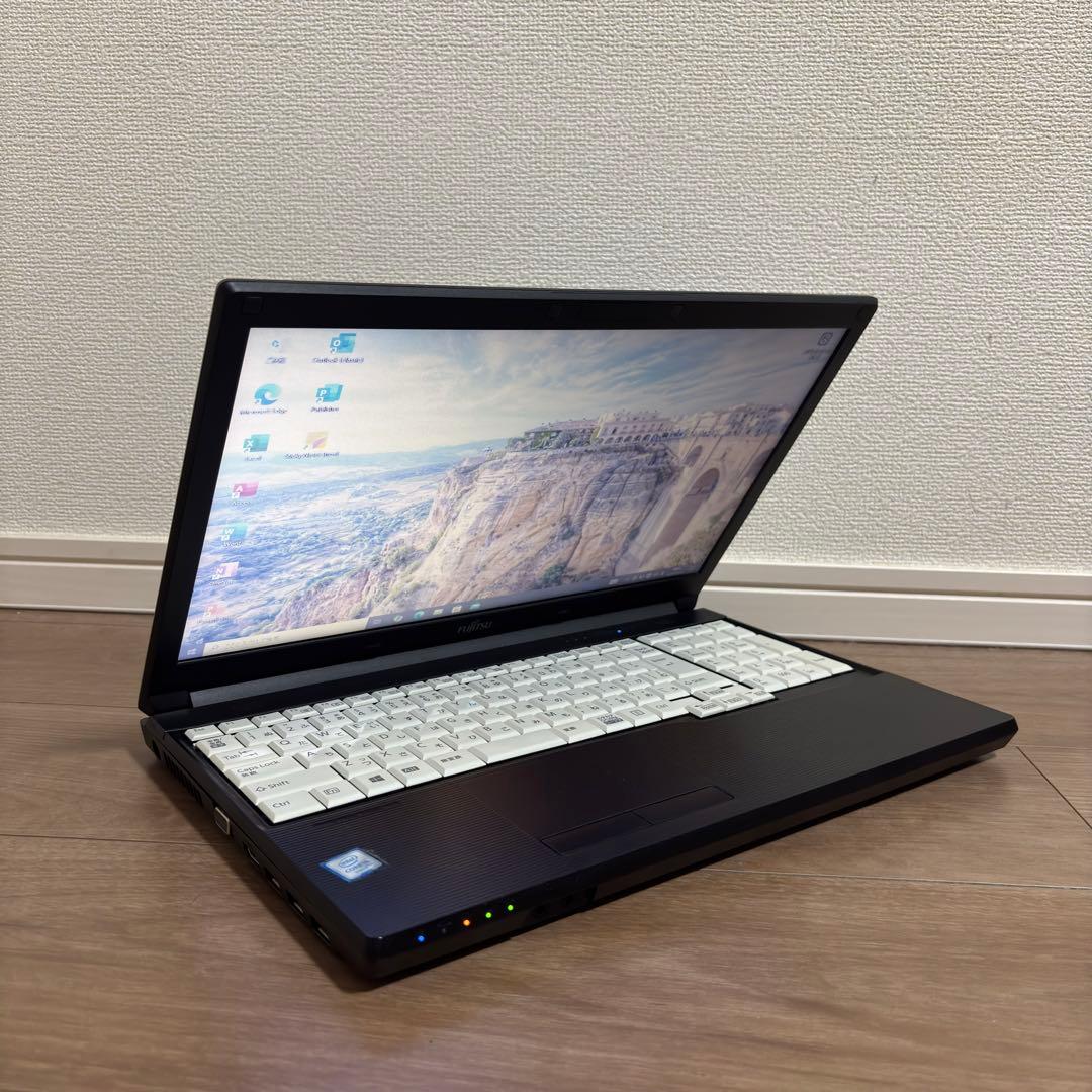 FUJITSUノートパソコンi5第6世代Window10 Office2016