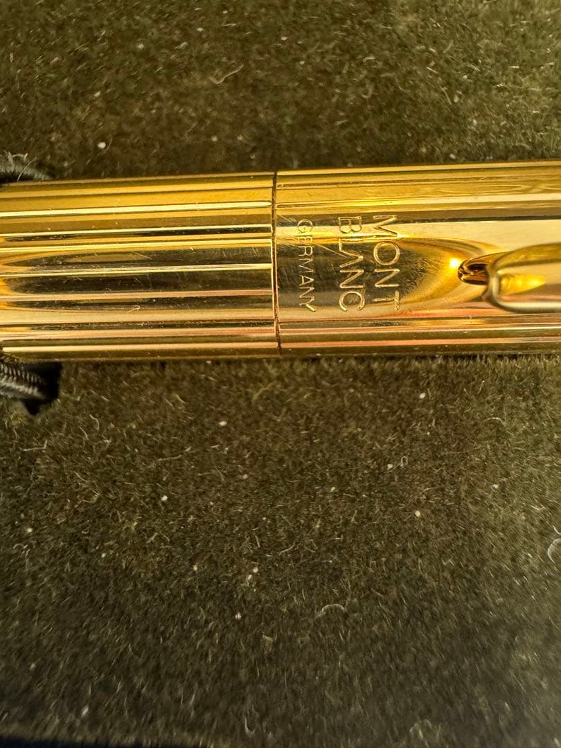 Montblanc Noblesse 万年筆 ゴールド