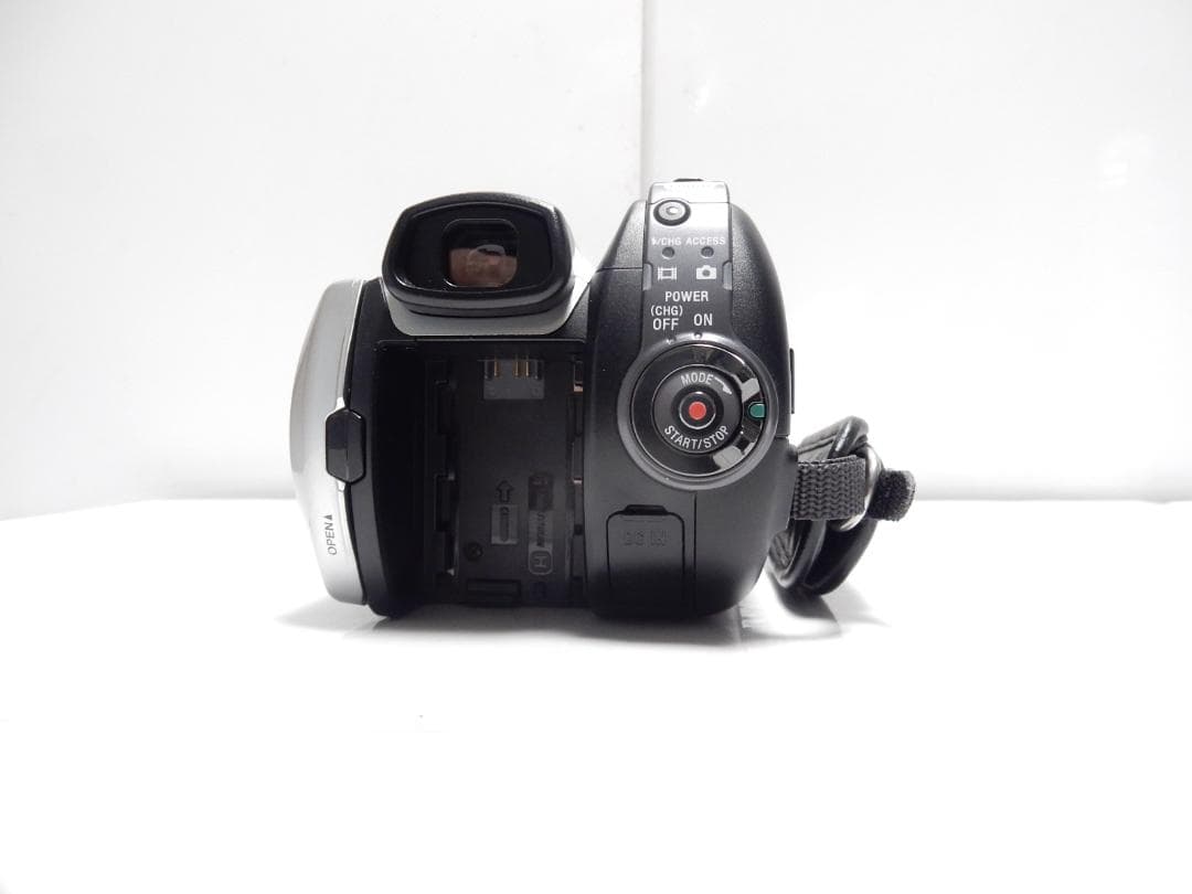 希少　訳有り　動作品　ソニー　SONY HDR-SR11 ビデオカメラ 60GB