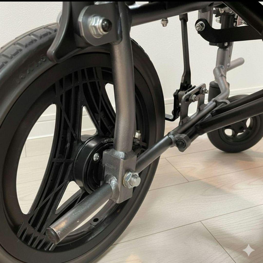 ♿人気の現行モデル とても便利な多機能超軽量 介助式 車椅子 ノーパンクタイヤ