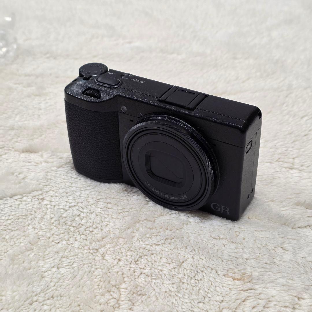 [美品] [ショット数1,312] RICOHリコーGRIIIGR3 GRIII