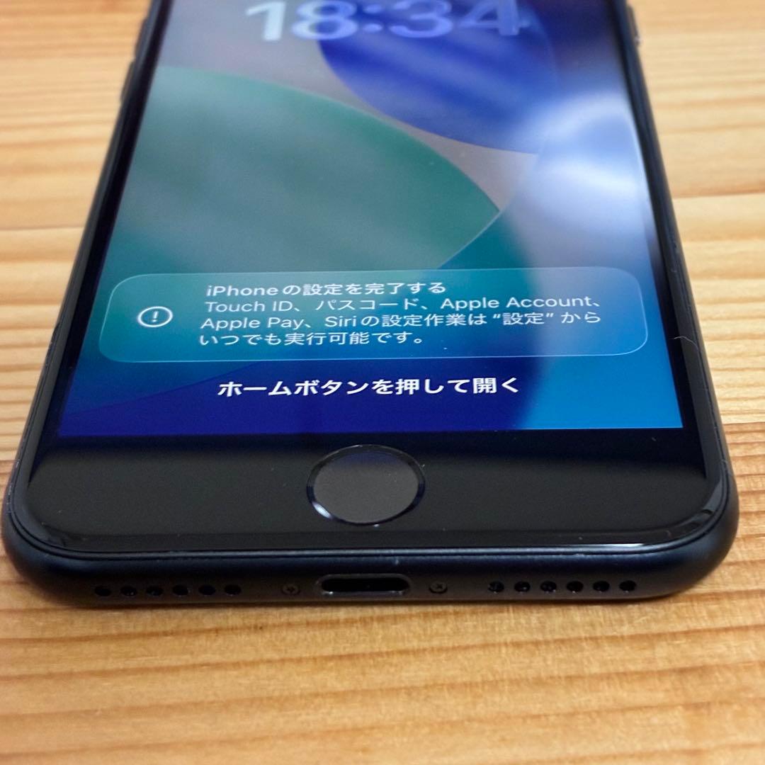 yy17280E バッテリー新品　iPhoneSE第3世代64GB SIMフリー