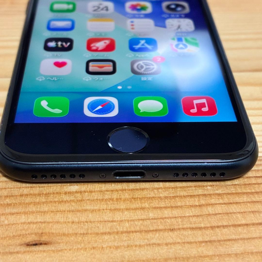 yy17280E バッテリー新品　iPhoneSE第3世代64GB SIMフリー