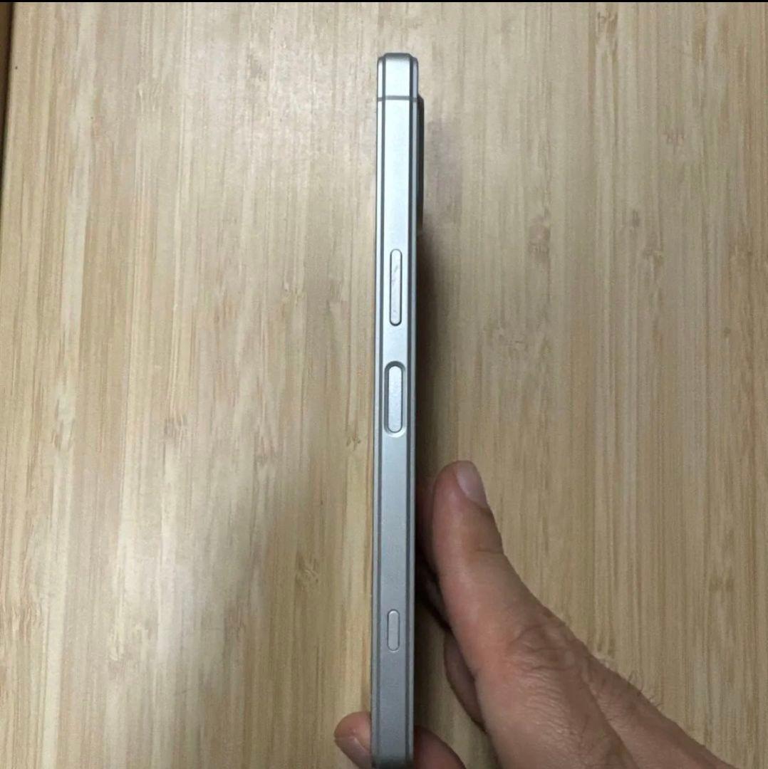 SONY Xperia 5 V 8/128GB XQ-DE44 プラチナシルバー