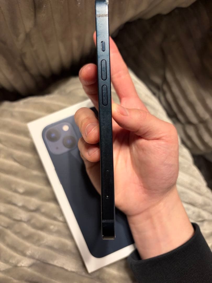 Apple iPhone 13 ミッドナイト 本体 充電ケーブル付き
