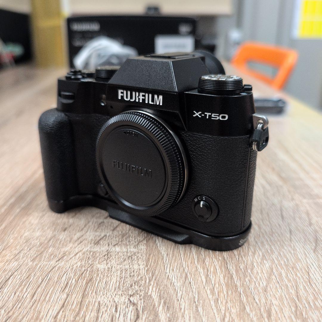FUJIFILM X-T50 XC15-45 レンズキット シャッター127回