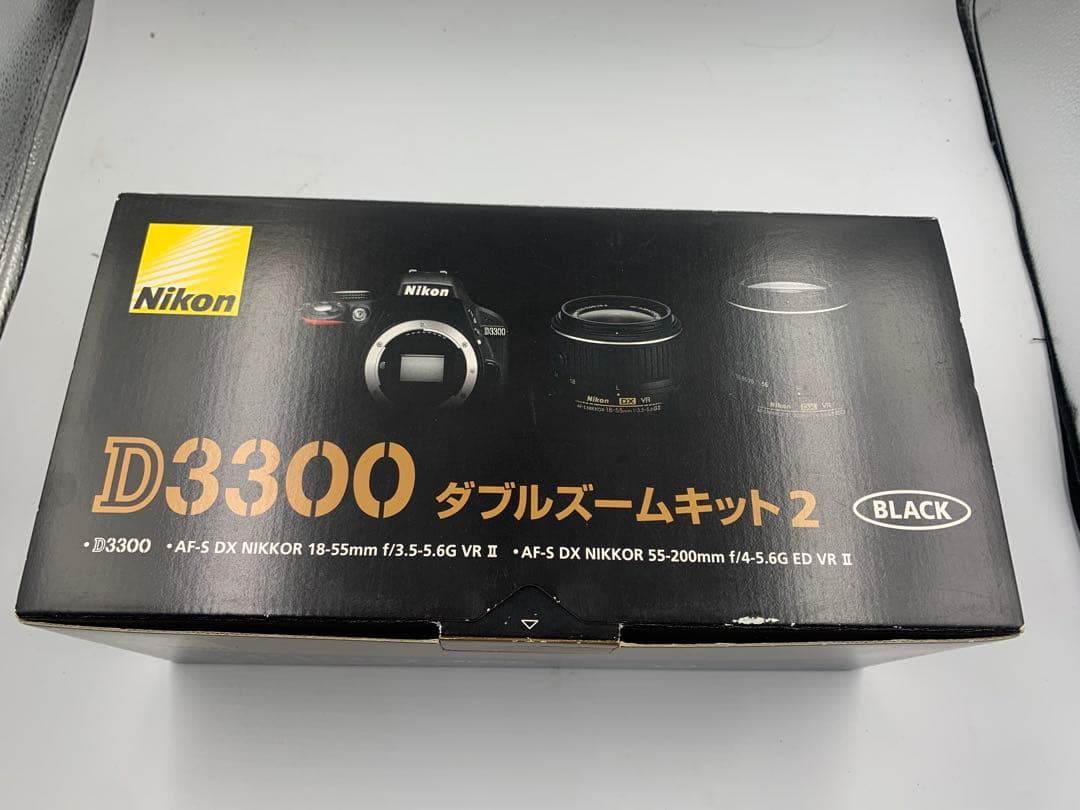 Nikon D3300 ダブルズームキット 一眼レフカメラ