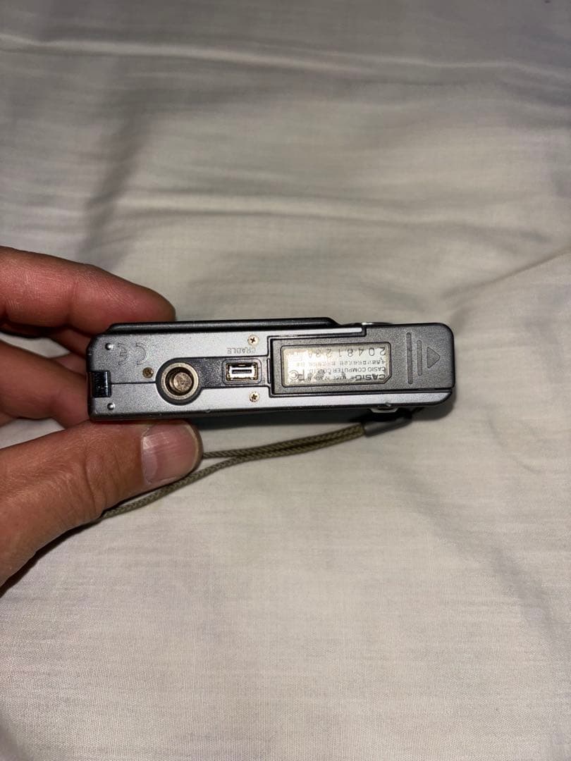 CASIO EXILIM 3.2メガピクセル コンパクトデジタルカメラ