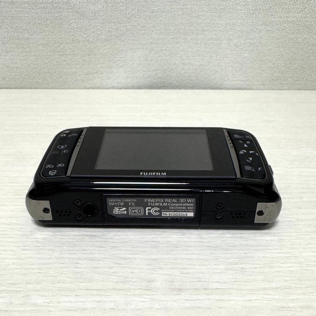 【A】FUJIFILM FinePix REAL 3D W1 元箱付