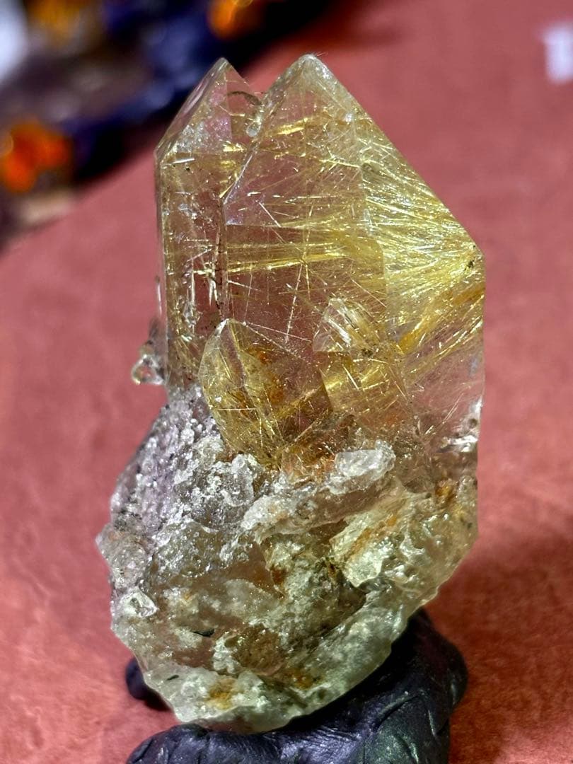 【超希少】ゴールドルチルインクォーツ 原石 ルチルクォーツ 水晶クラスター