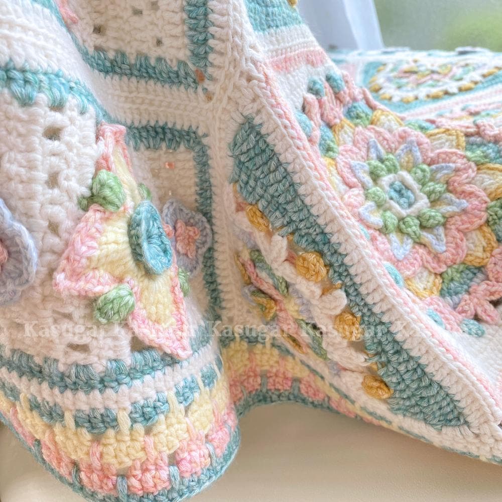 Florence モチーフ かぎ針 編み マルチカバー ひざかけ こたつカバー