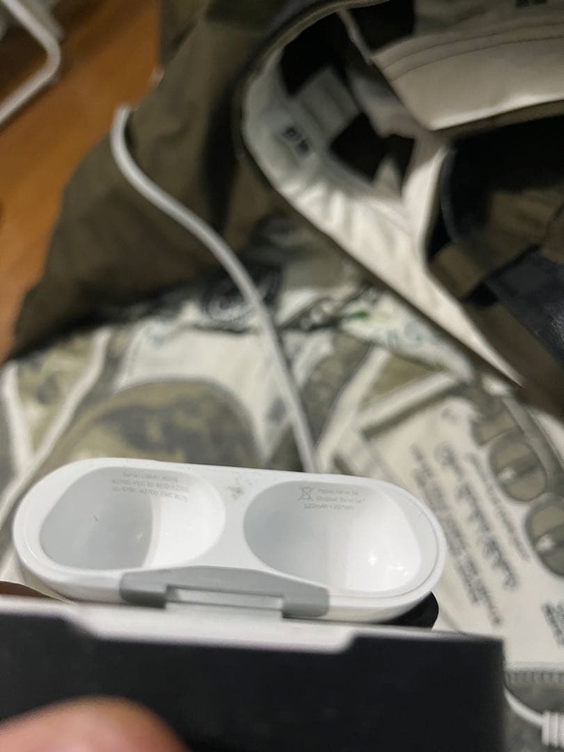 k*照様 AirPods pro 第2世代　片耳のみ ライトニング