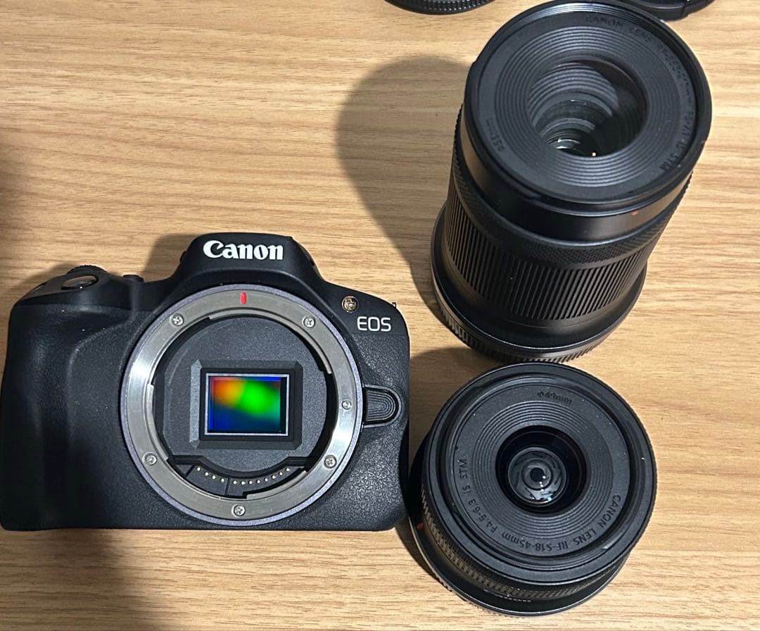 Canon eos r50【ストラップ付き】