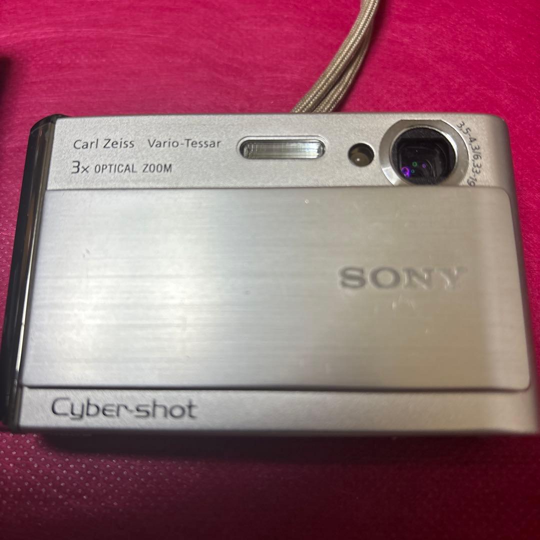 SONY cyber-shot DSC-T70 シルバーとマルチ端子接続ケーブル