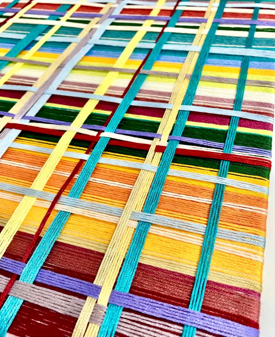 世界にひとつ✨　ストリングアート　美しいカラーの刺繍糸のオブジェ