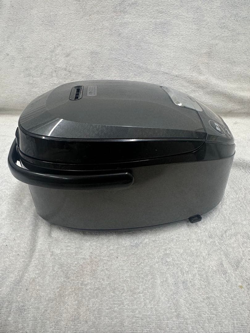 ☆ タイガー IH炊飯器 JPW-S100 2024年製