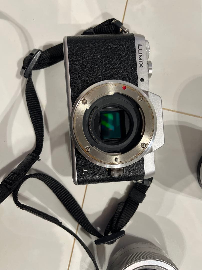 Panasonic LUMIX G DMC-GF7Wミラーレス一眼カメラ 本体