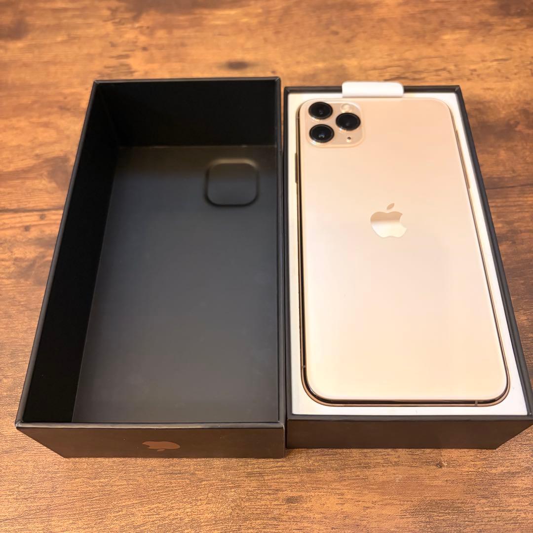 iPhone 11 ProMax 256GB ゴールド【美品】本体