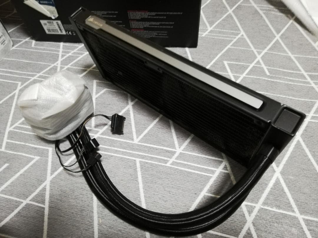 簡易水冷クーラー　CORSAIR HYDRO SERIES H110i GT