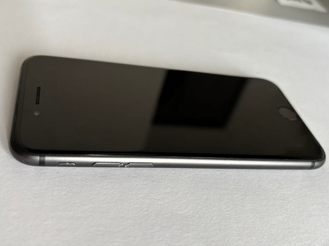 iPhone8 64GB スペースグレイ