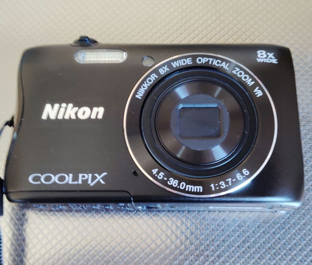 【ハナ商品】Nikon COOLPIX S3700