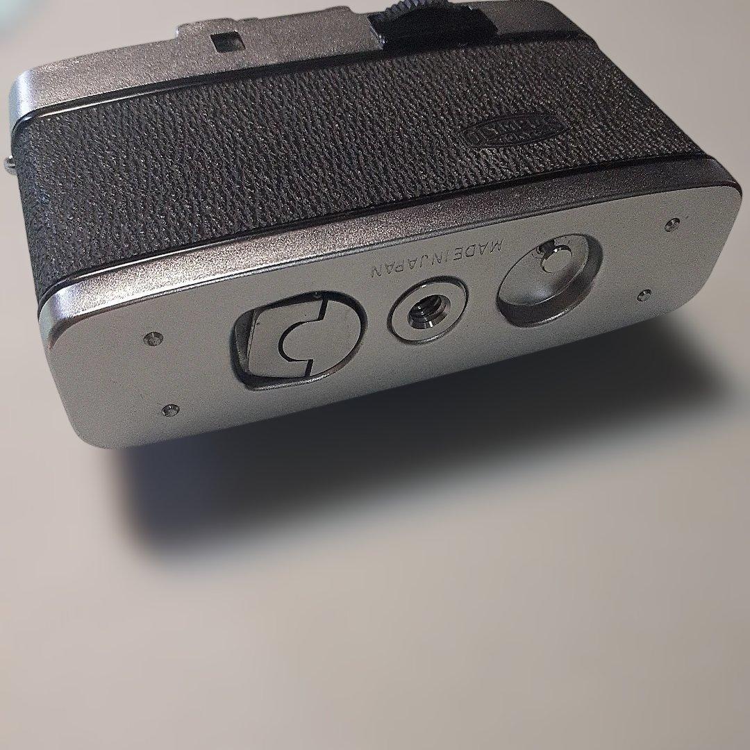 Yashica 35 　OLYMPUS-PEN S　　カメラ2台セット