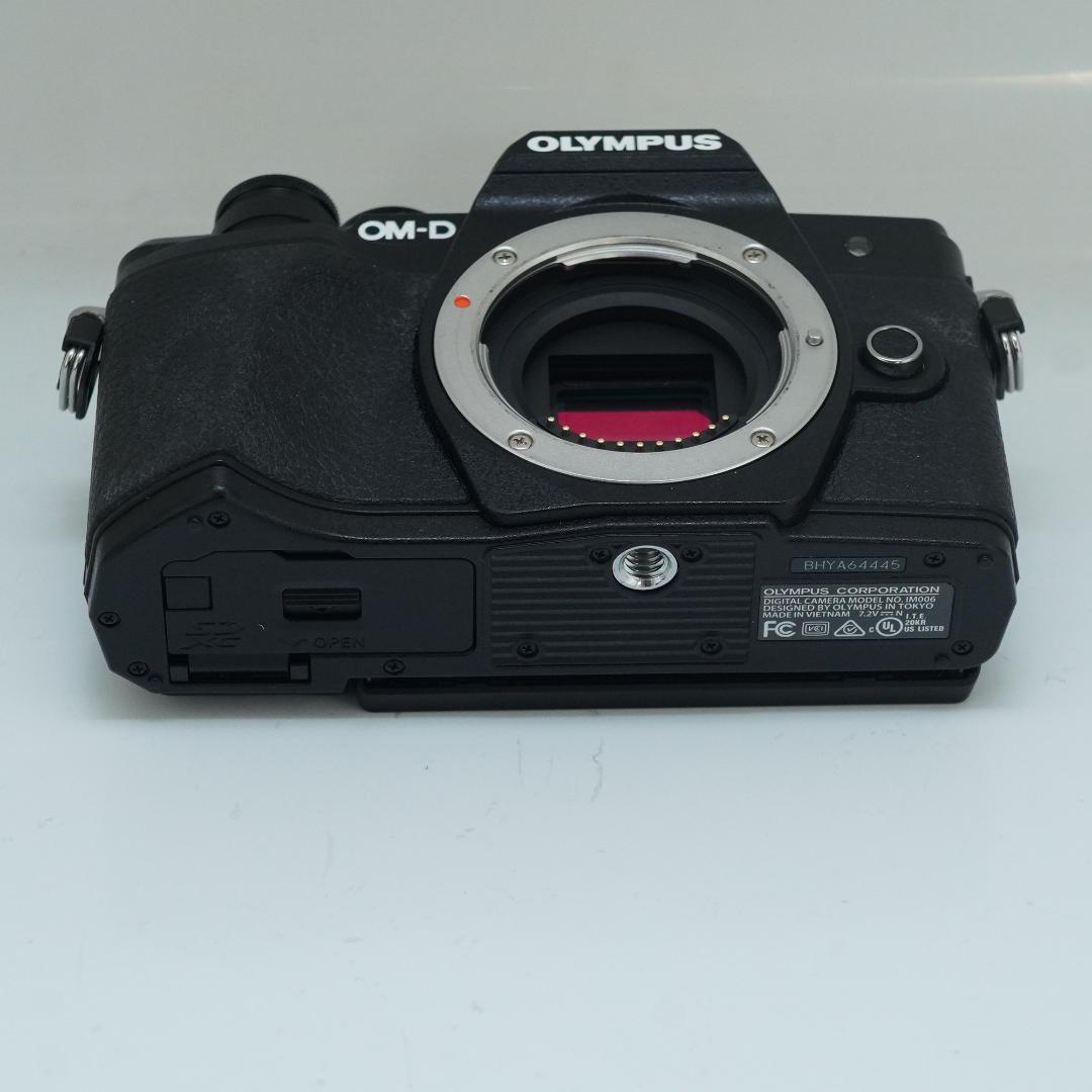 オリンパス OM-D E-M10 MarkⅢ ミラーレスWi-Fi搭載