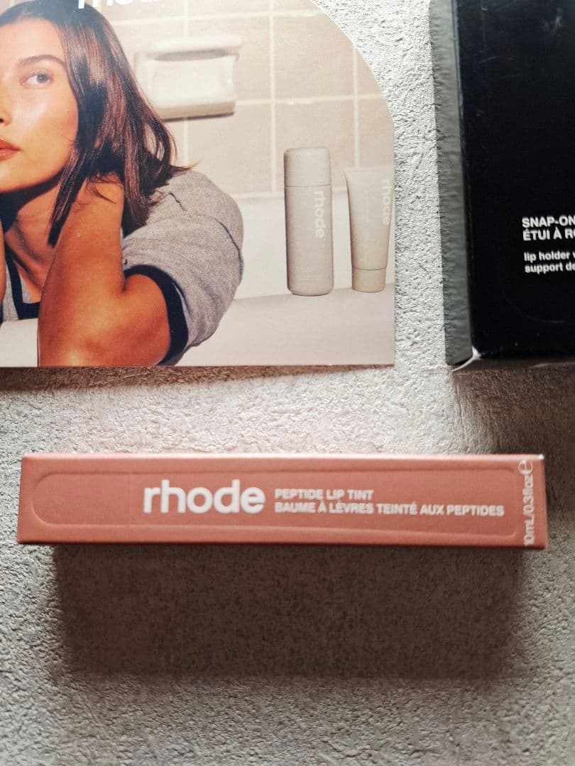 rhode snap-on lip case ＆peptide lip tint