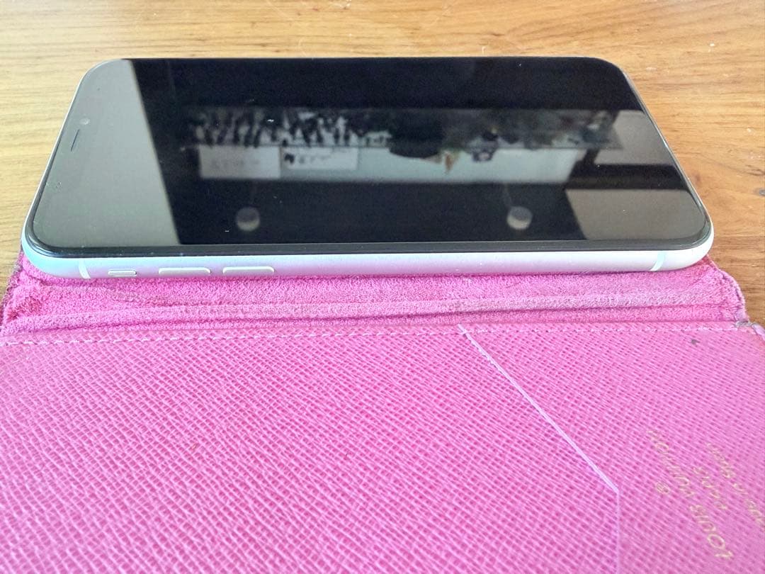 iPhone XR 128GB Simフリー ホワイト