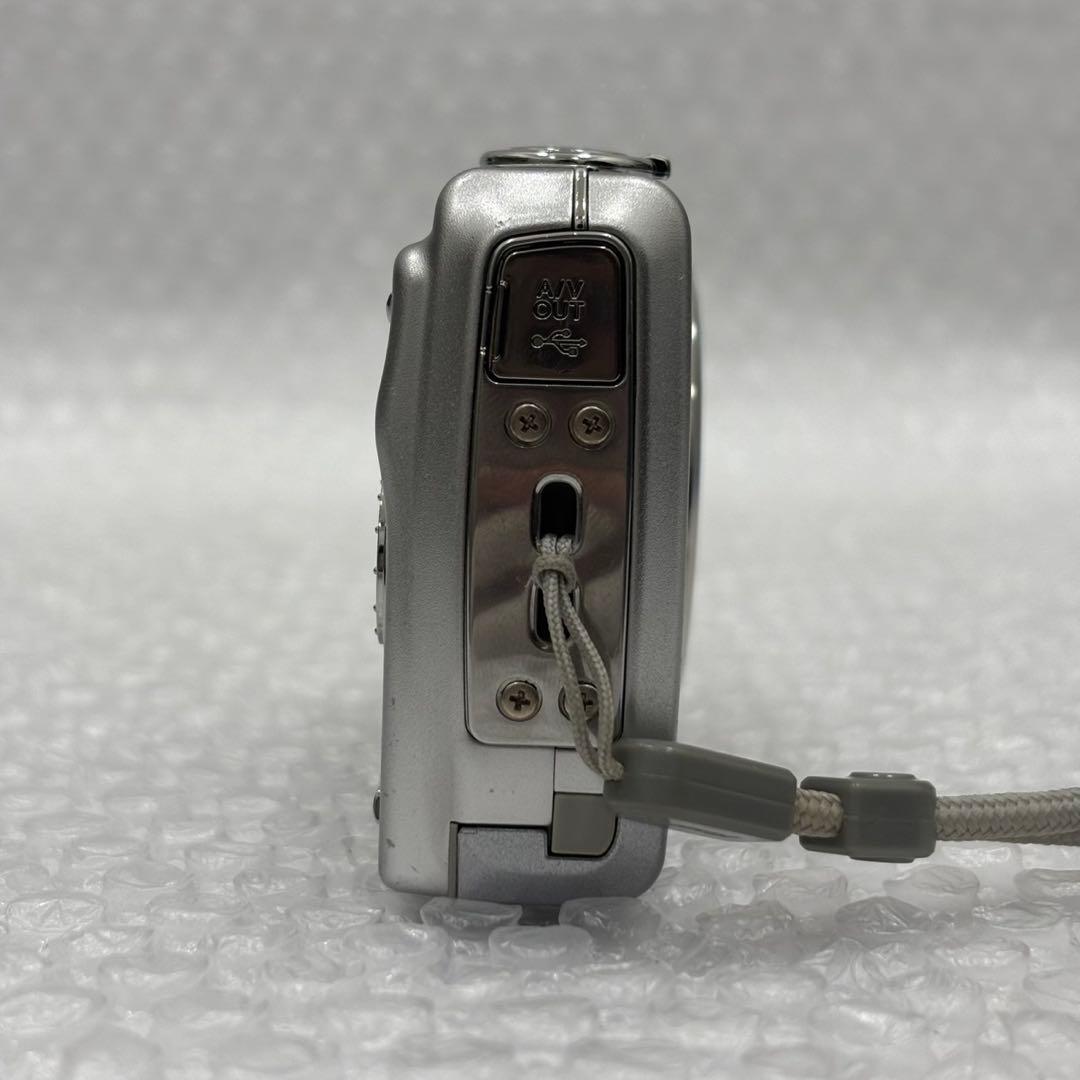 FUJIFILM FinePix F100fd﻿ コンパクトデジタルカメラ