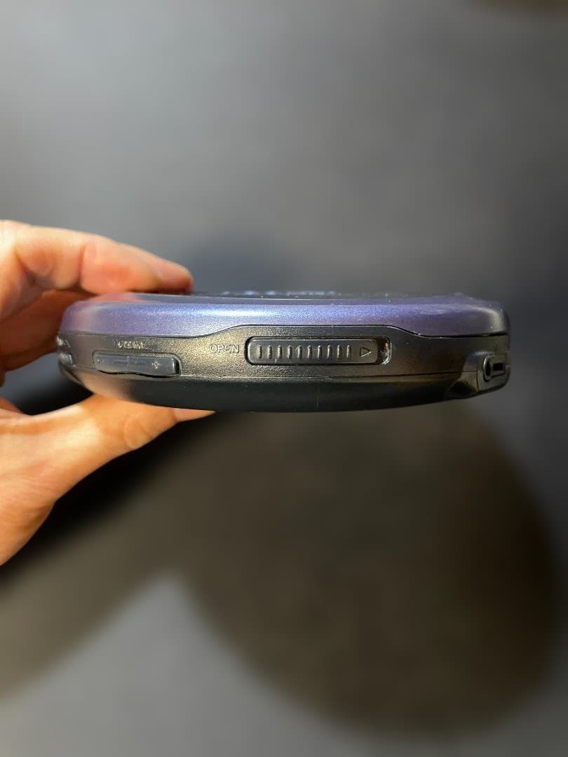 【完動品】SONY CD WALKMAN D-E666 ポータブルCDプレーヤー