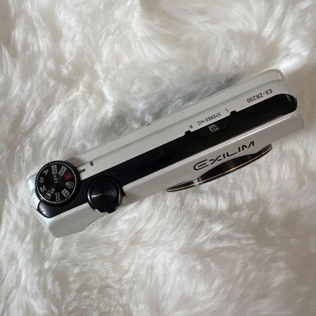 【動作確認済み】CASIO EX-ZR200 コンパクトデジタルカメラ
