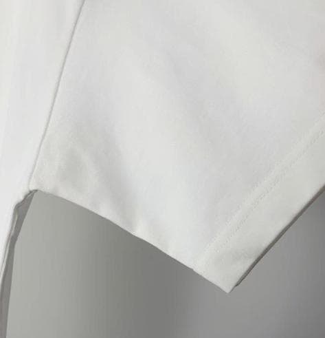 PRADA ロゴプレート Tシャツ　プラダ 男女兼用