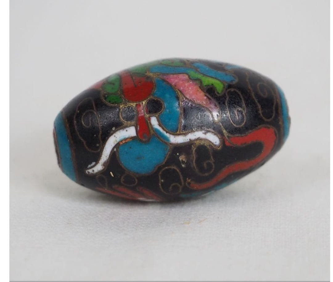 送料無料　時代物　七宝龍文緒締玉　約2.8×1.7ｃｍ　検/提げ物緒締玉根付印籠