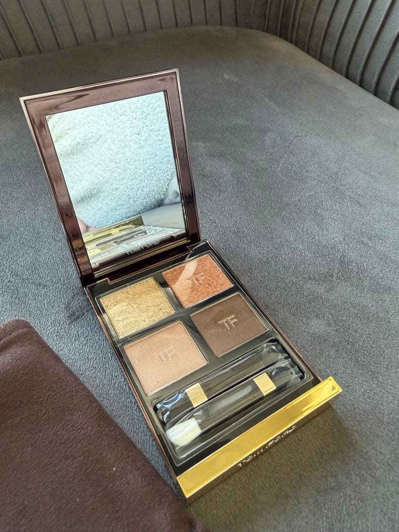 TOM FORD アイシャドウパレット　01 ゴールデンミンク